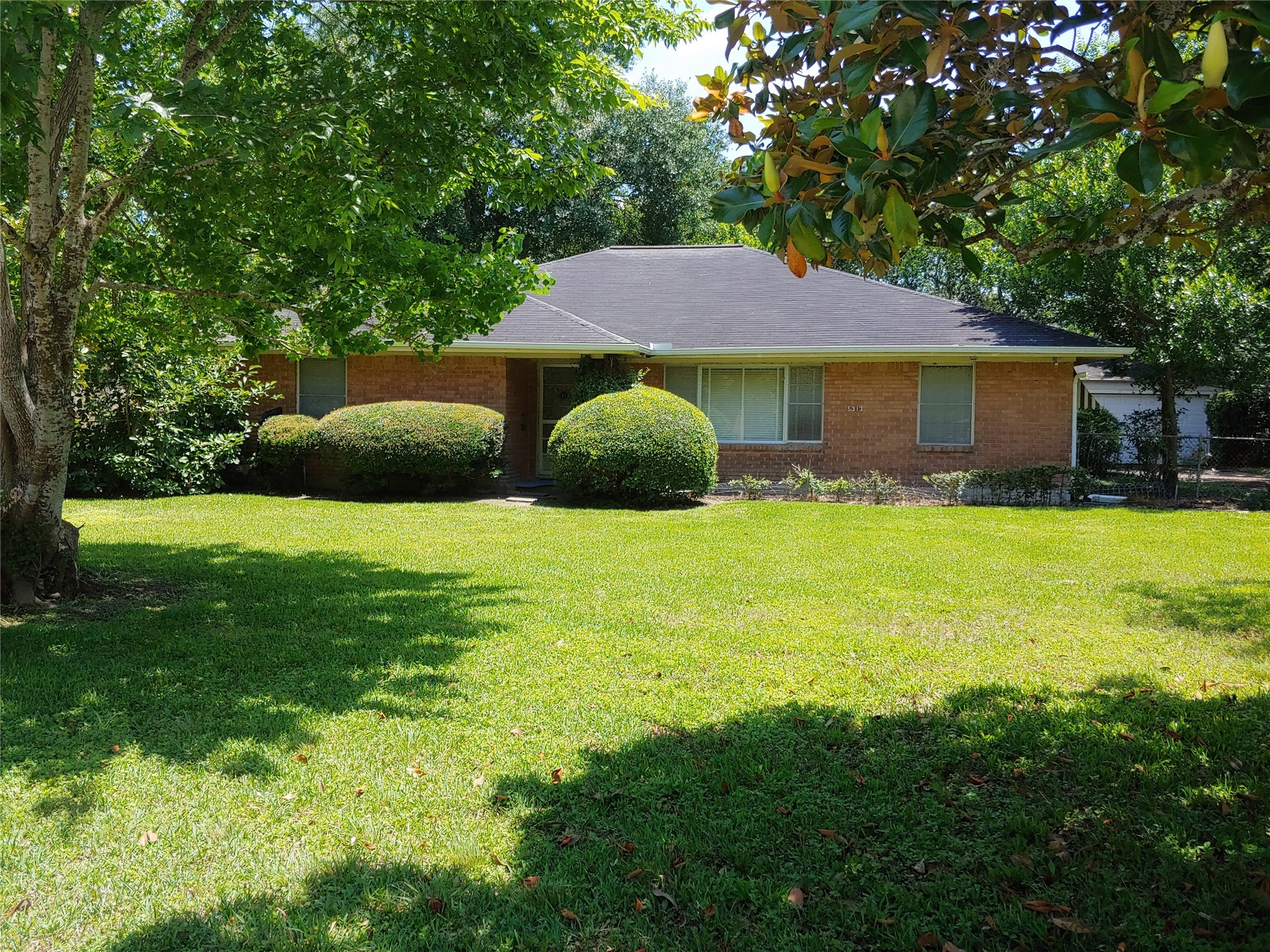 5313 Valerie Street Bellaire TX 77401