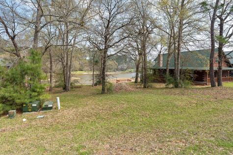78 Hunters Creek Drive Huntsville TX 77340