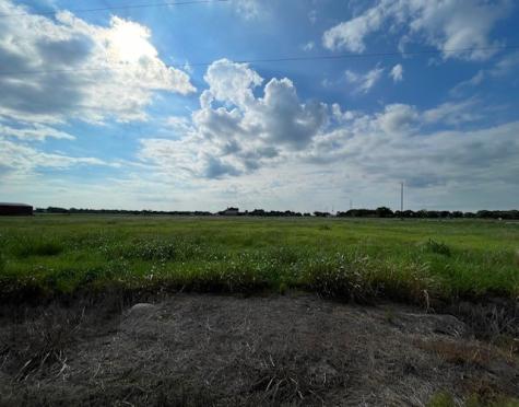 10932 Mlcak Road Sealy TX 77474