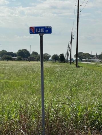 10932 Mlcak Road Sealy TX 77474