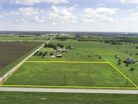 10932 Mlcak Road Sealy TX 77474