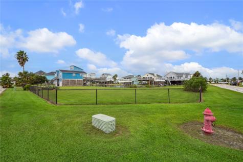 1302 & 1306 Maui Drive Tiki Island TX 77554