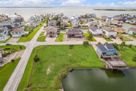 1302 & 1306 Maui Drive Tiki Island TX 77554
