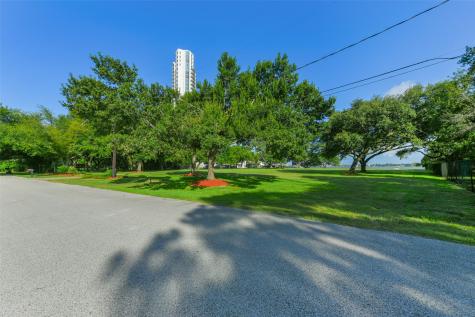 105 Mockingbird Lane Seabrook TX 77586