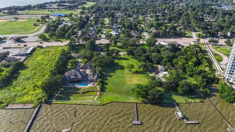 105 Mockingbird Lane Seabrook TX 77586