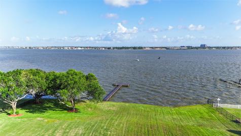 105 Mockingbird Lane Seabrook TX 77586