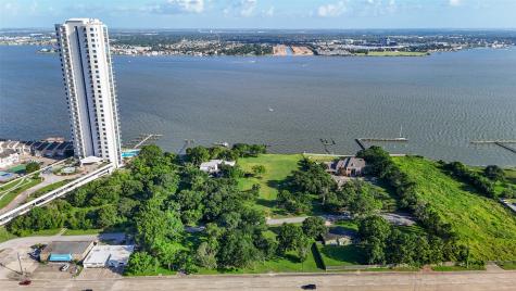 105 Mockingbird Lane Seabrook TX 77586