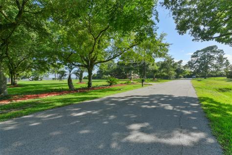 105 Mockingbird Lane Seabrook TX 77586