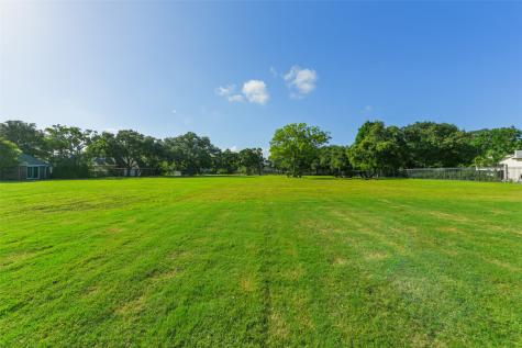 105 Mockingbird Lane Seabrook TX 77586