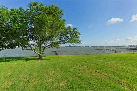 105 Mockingbird Lane Seabrook TX 77586