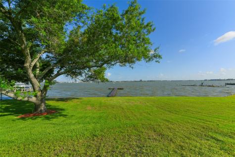 105 Mockingbird Lane Seabrook TX 77586