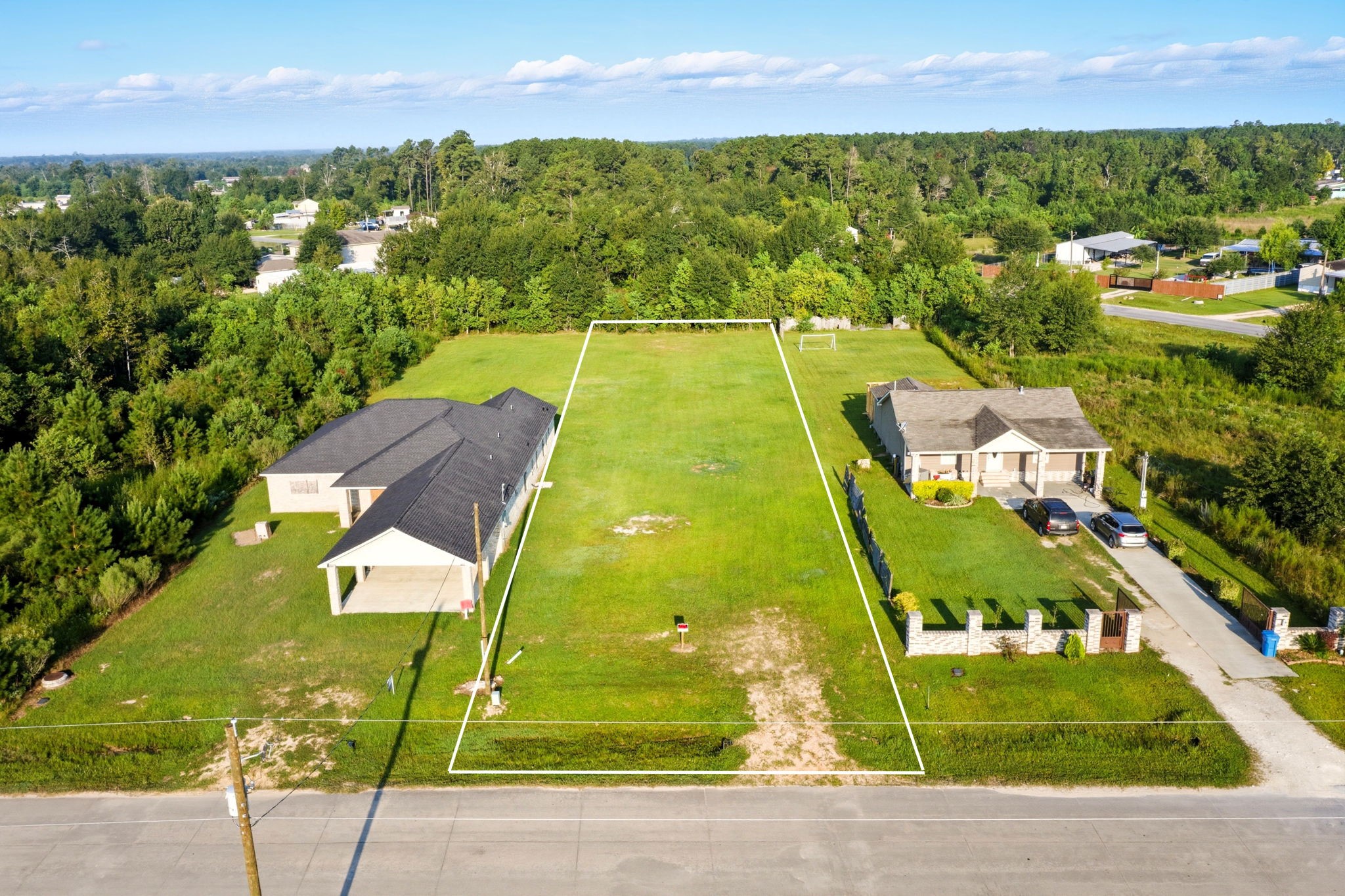320 County Road 3567 Cleveland TX 77327