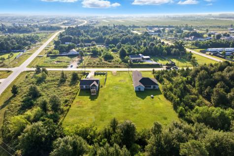 320 County Road 3567 Cleveland TX 77327