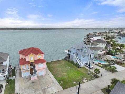 1618 Windsong Way Galveston TX 77554