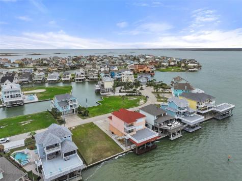 1618 Windsong Way Galveston TX 77554