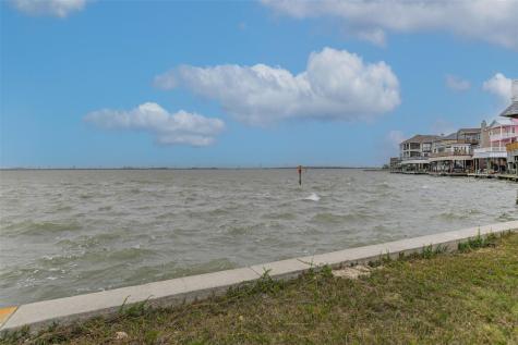 1618 Windsong Way Galveston TX 77554