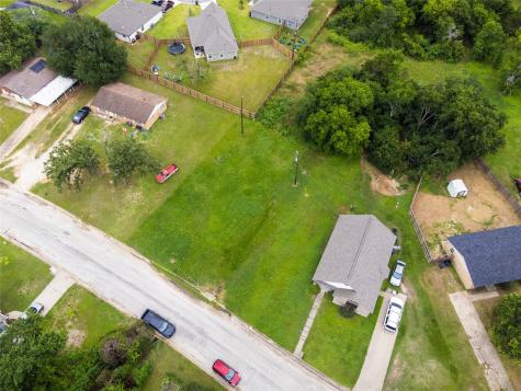 401 W Kleb Street Caldwell TX 77836