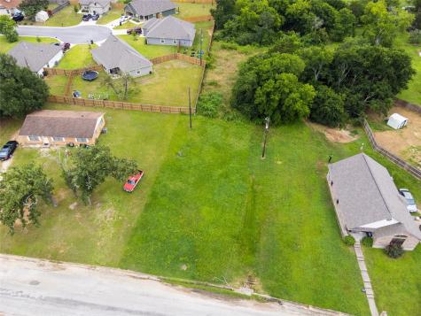 401 W Kleb Street Caldwell TX 77836