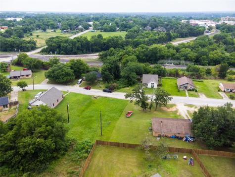 401 W Kleb Street Caldwell TX 77836
