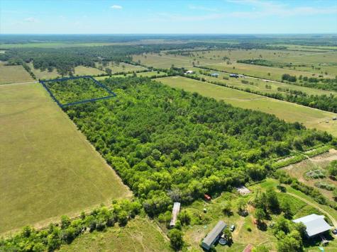 6246 Eagle Road Anahuac TX 77514