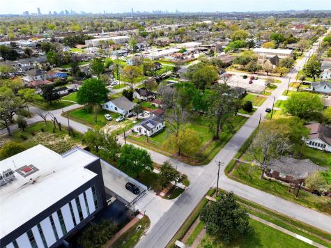 6515 Lloyd Street Houston TX 77022