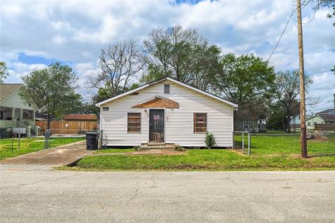 6515 Lloyd Street Houston TX 77022