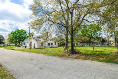 6515 Lloyd Street Houston TX 77022