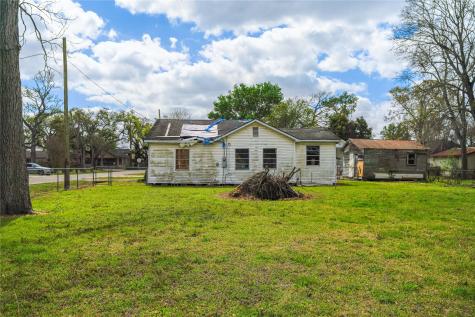 6515 Lloyd Street Houston TX 77022