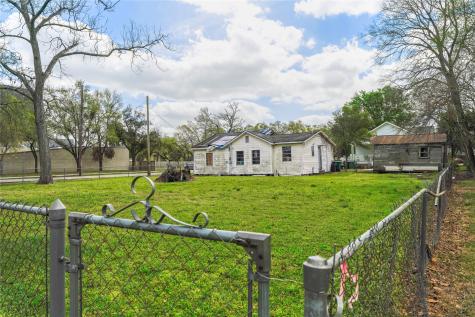 6515 Lloyd Street Houston TX 77022