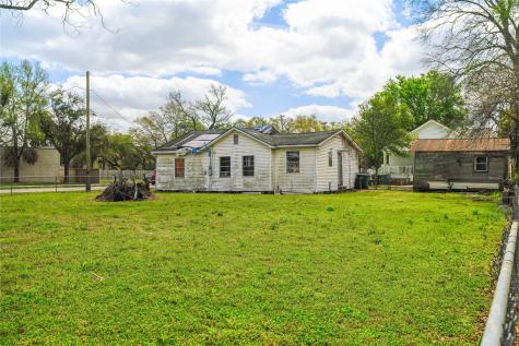 6515 Lloyd Street Houston TX 77022