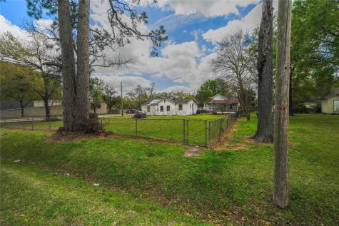 6515 Lloyd Street Houston TX 77022