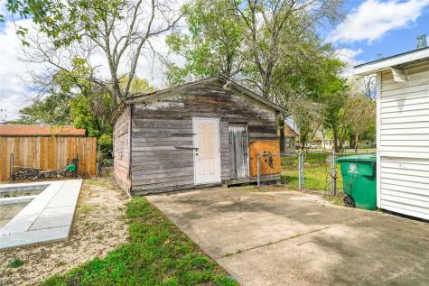6515 Lloyd Street Houston TX 77022