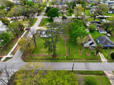 6515 Lloyd Street Houston TX 77022