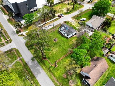 6515 Lloyd Street Houston TX 77022