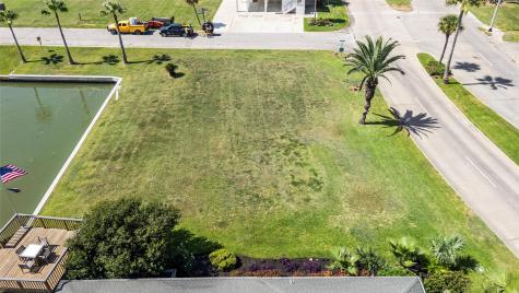Lot 54-58 Tiki Drive Tiki Island TX 77554