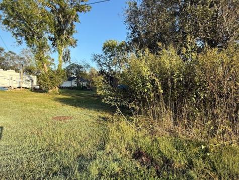 106 Lake Drive Holiday Lakes TX 77515