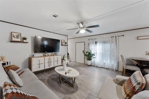 863 Road 5252 Cleveland TX 77327