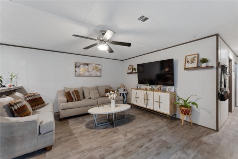 863 Road 5252 Cleveland TX 77327