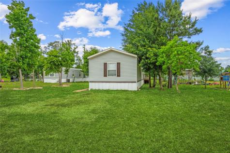 863 Road 5252 Cleveland TX 77327