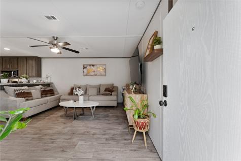 863 Road 5252 Cleveland TX 77327