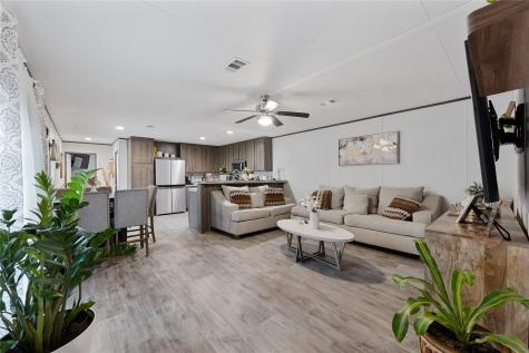 863 Road 5252 Cleveland TX 77327