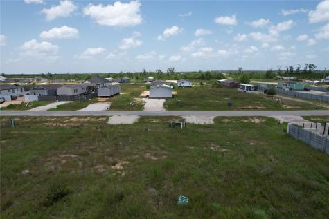 1690 Road 5502 Cleveland TX 77327