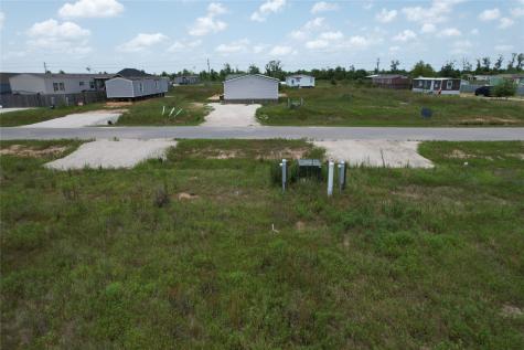 1690 Road 5502 Cleveland TX 77327