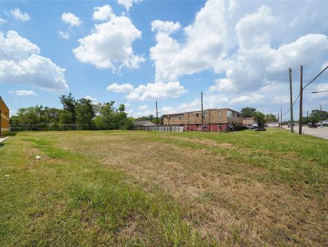 2810 Preston Avenue Drive Pasadena TX 77502