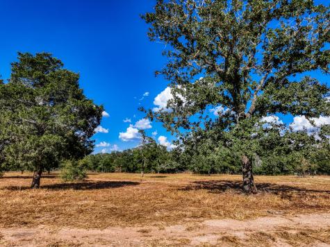 120 Feder Way West Point TX 78963