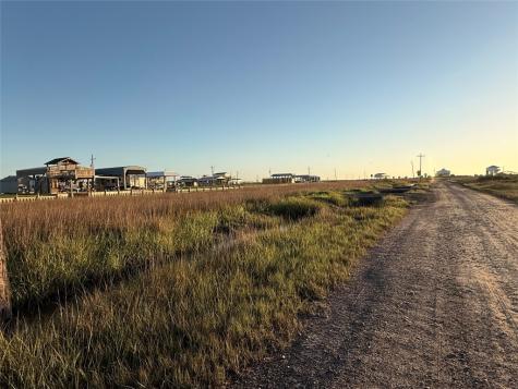 1108 Egret Point Crystal Beach TX 77650