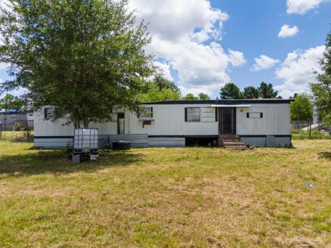 1586 County Road 3542 Cleveland TX 77327