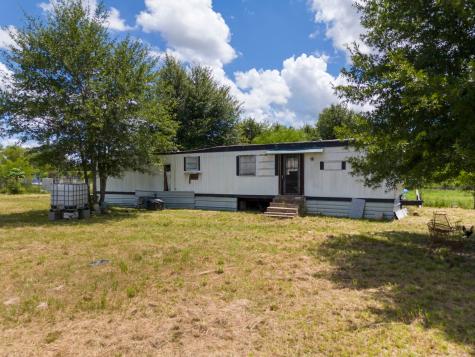 1586 County Road 3542 Cleveland TX 77327