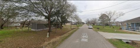 8702 W 1st Street Needville TX 77461