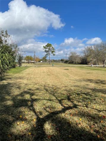 5817 Florida Avenue Hitchcock TX 77563